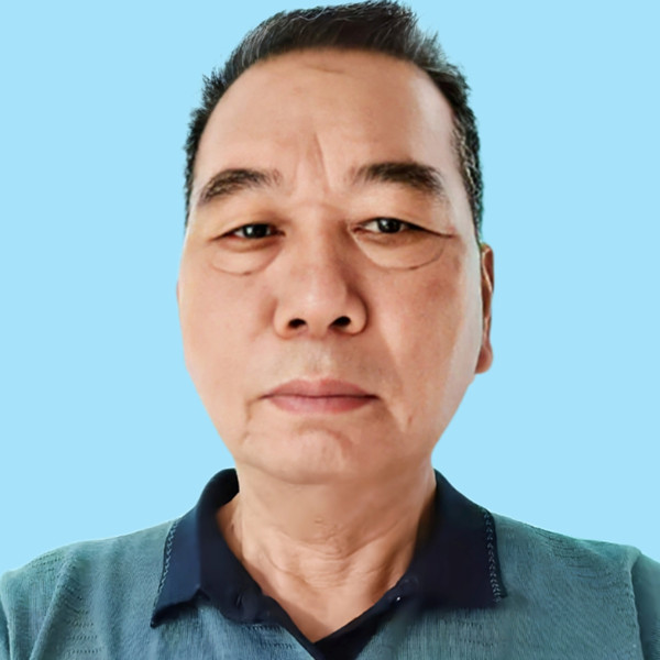当  代  易  医  名  人---陈国源